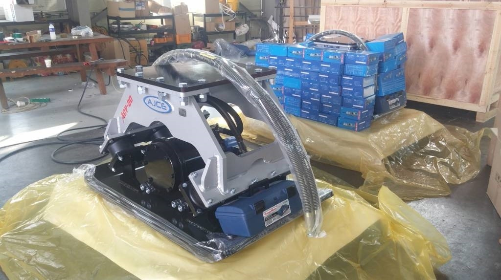 AJCE ACP-20 Vibration Plate Compactor - Placas vibratórias: foto 3 AJCE ACP-20 Vibration Plate Compactor - Placas vibratórias: foto 3