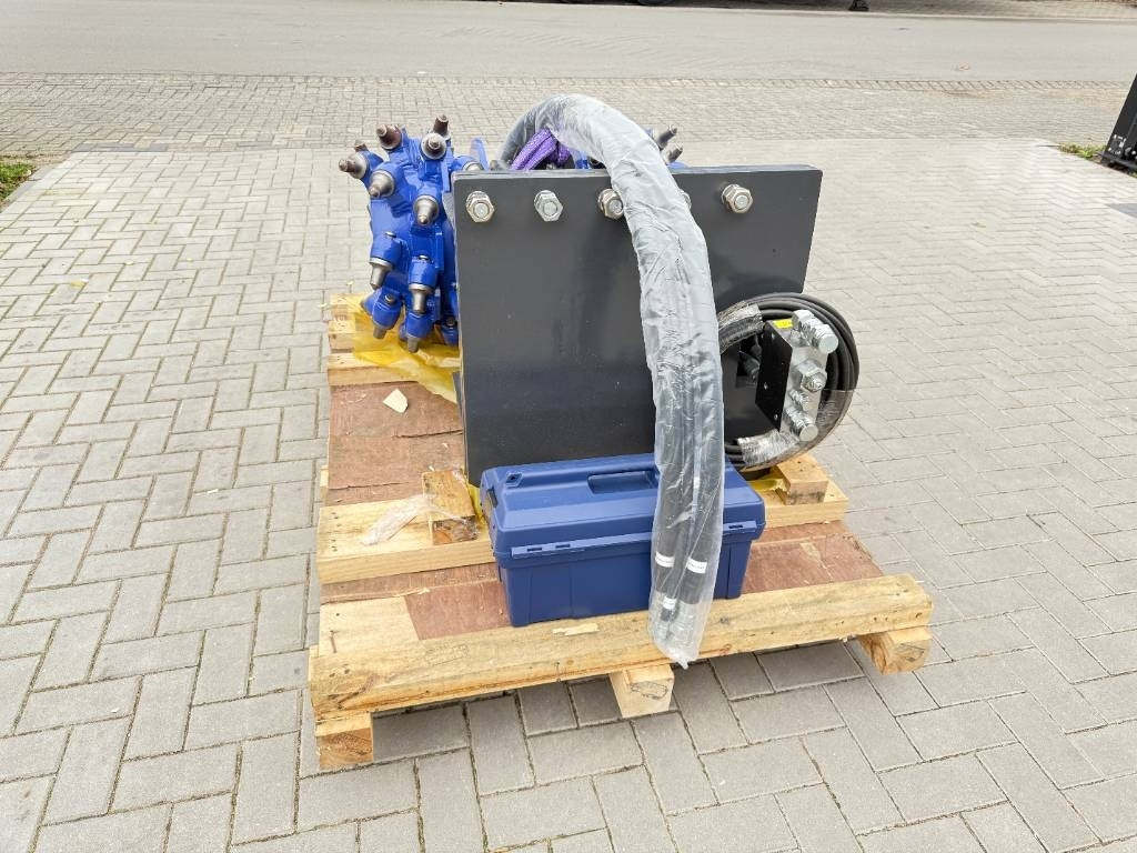 AJCE ADC20 DRUM CUTTER ROCKWHEEL Rockgrinder, Grinder - Tesoura de demolição: foto 4 AJCE ADC20 DRUM CUTTER ROCKWHEEL Rockgrinder, Grinder - Tesoura de demolição: foto 4