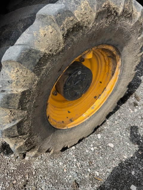 JCB 4220 fastrac - Trator: foto 3 JCB 4220 fastrac - Trator: foto 3