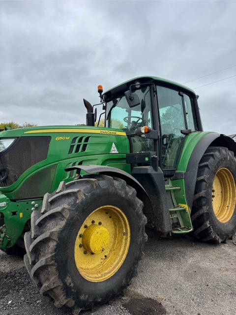 JOHN DEERE 6150 M - Trator: foto 4 JOHN DEERE 6150 M - Trator: foto 4