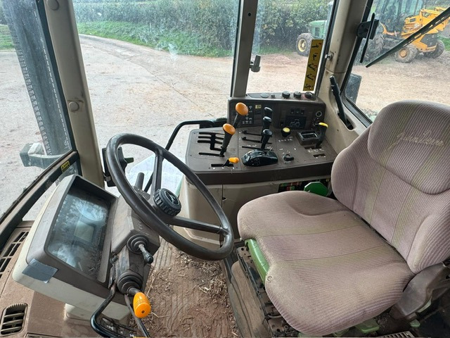 JOHN DEERE 6910 - Trator: foto 4 JOHN DEERE 6910 - Trator: foto 4