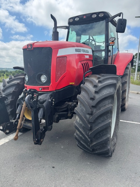 MASSEY FERGUSON 7495 VT - Trator: foto 1 MASSEY FERGUSON 7495 VT - Trator: foto 1