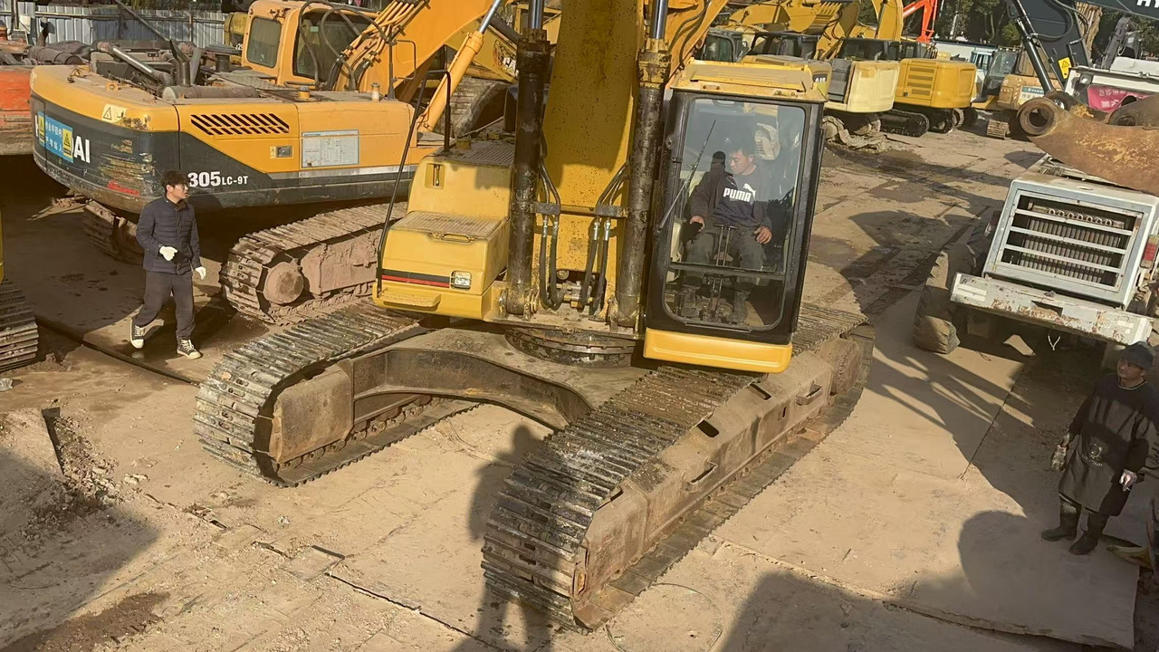 CATERPILLAR 330B - Escavadora de rastos: foto 4 CATERPILLAR 330B - Escavadora de rastos: foto 4