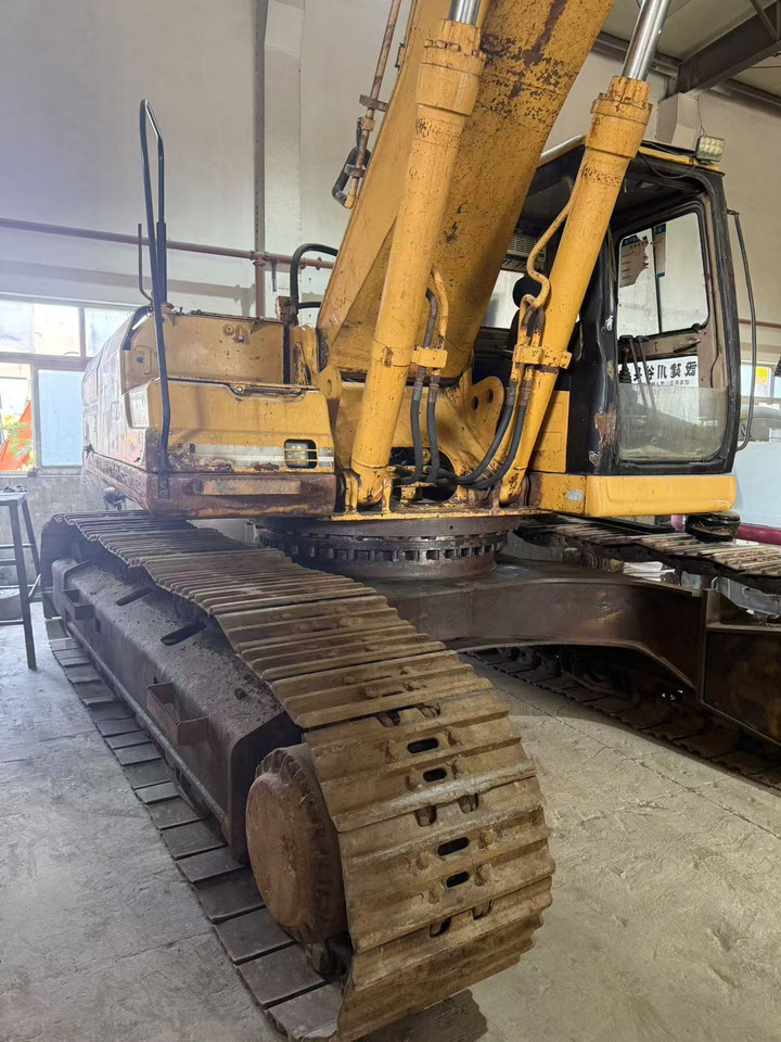 CATERPILLAR 330B - Escavadora de rastos: foto 3 CATERPILLAR 330B - Escavadora de rastos: foto 3