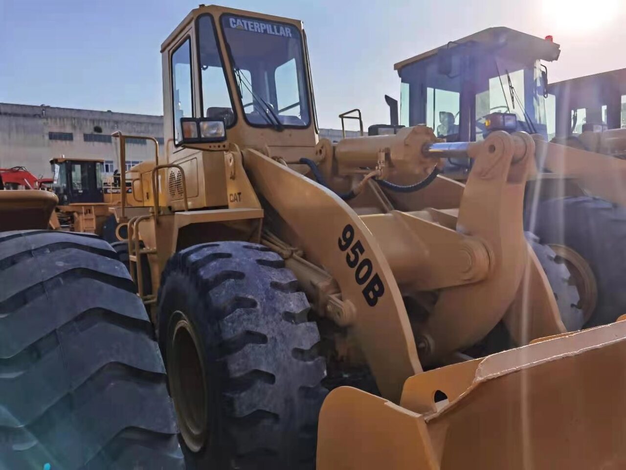 CATERPILLAR 950B - Pá carregadora de rodas: foto 2 CATERPILLAR 950B - Pá carregadora de rodas: foto 2