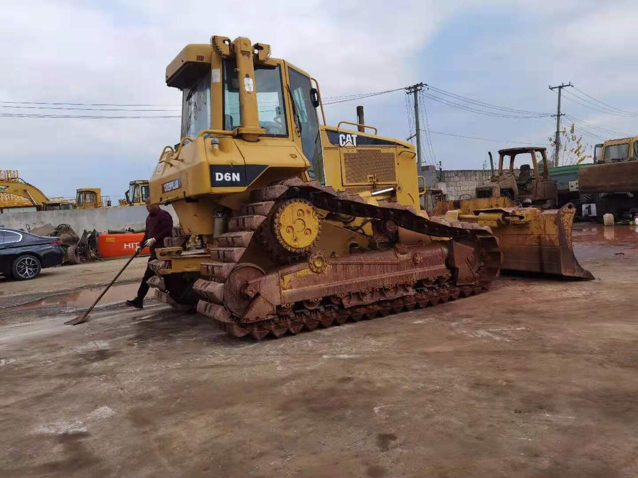 CATERPILLAR D6N - Buldôzer: foto 4 CATERPILLAR D6N - Buldôzer: foto 4