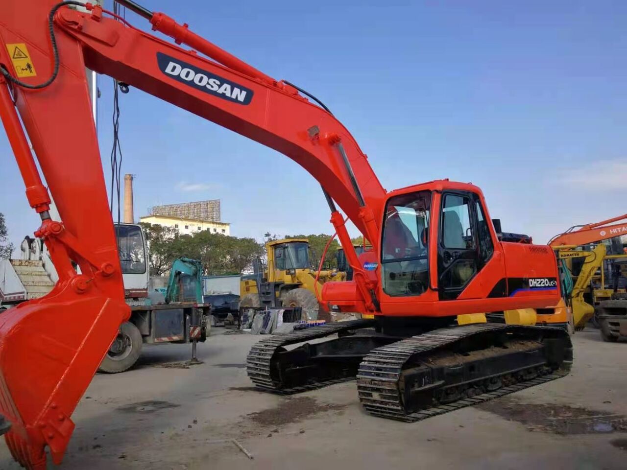 DOOSAN DH220LC - Escavadora de rastos: foto 4 DOOSAN DH220LC - Escavadora de rastos: foto 4
