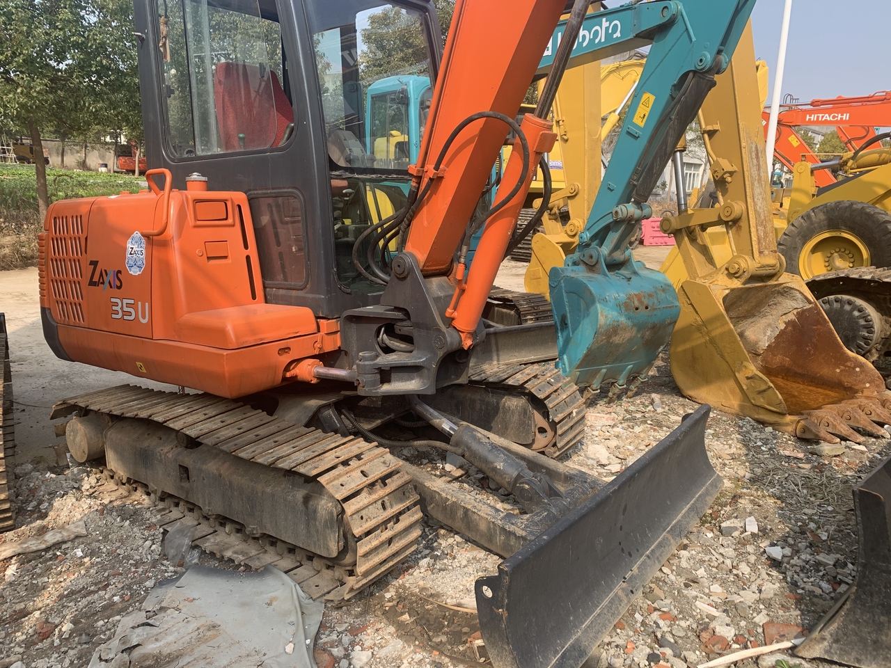 HITACHI ZX35U-mini excavator - Mini escavadeira: foto 4 HITACHI ZX35U-mini excavator - Mini escavadeira: foto 4