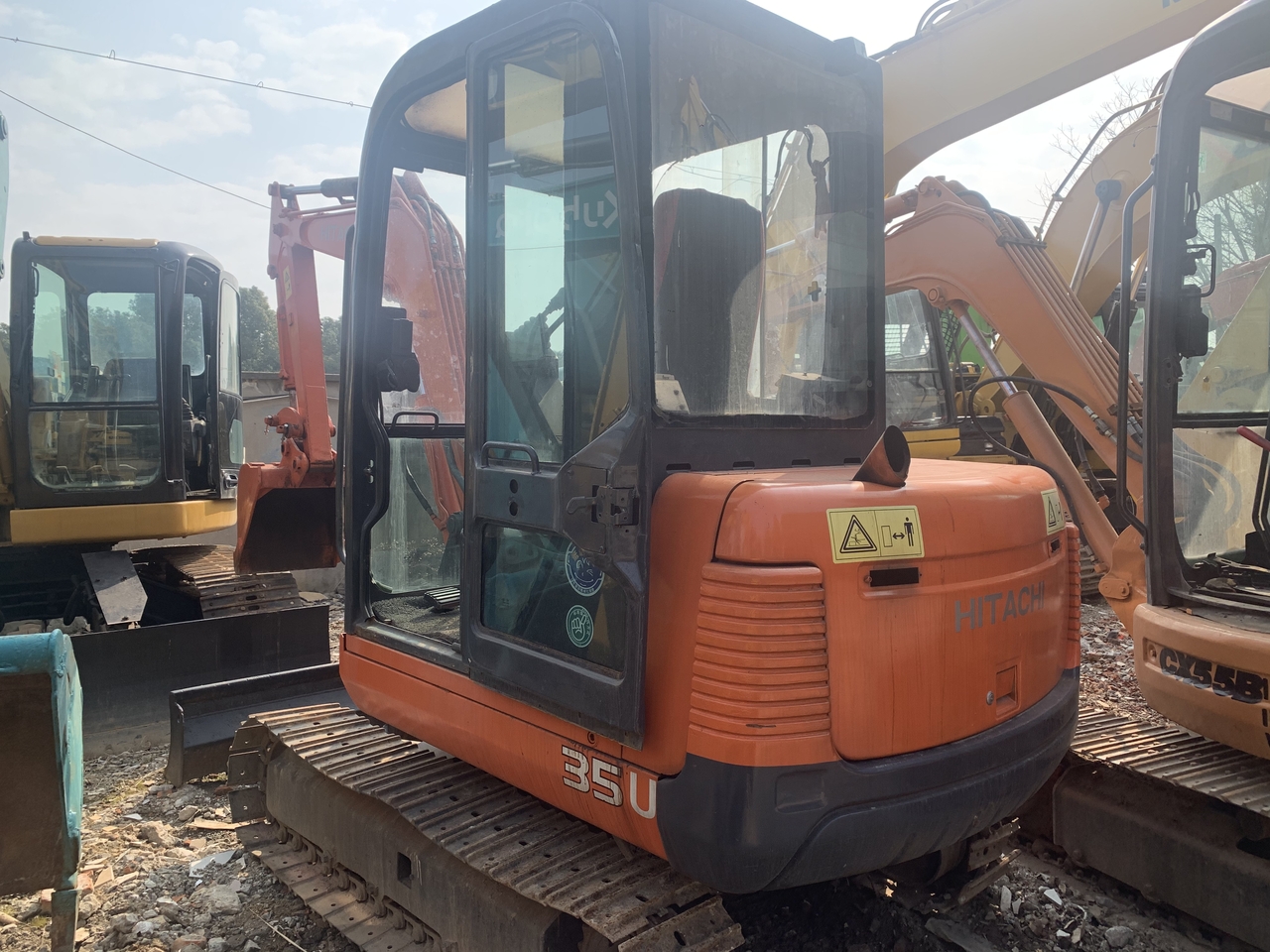 HITACHI ZX35U-mini excavator - Mini escavadeira: foto 5 HITACHI ZX35U-mini excavator - Mini escavadeira: foto 5