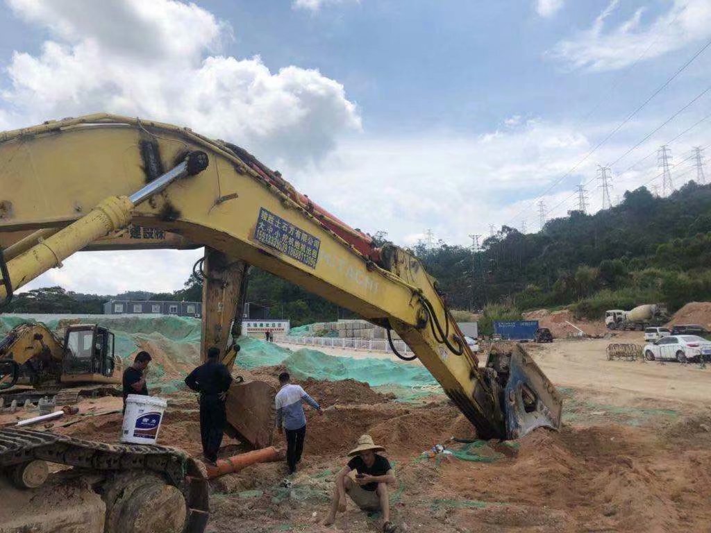 HITACHI ZX490 - Escavadora de rastos: foto 4 HITACHI ZX490 - Escavadora de rastos: foto 4