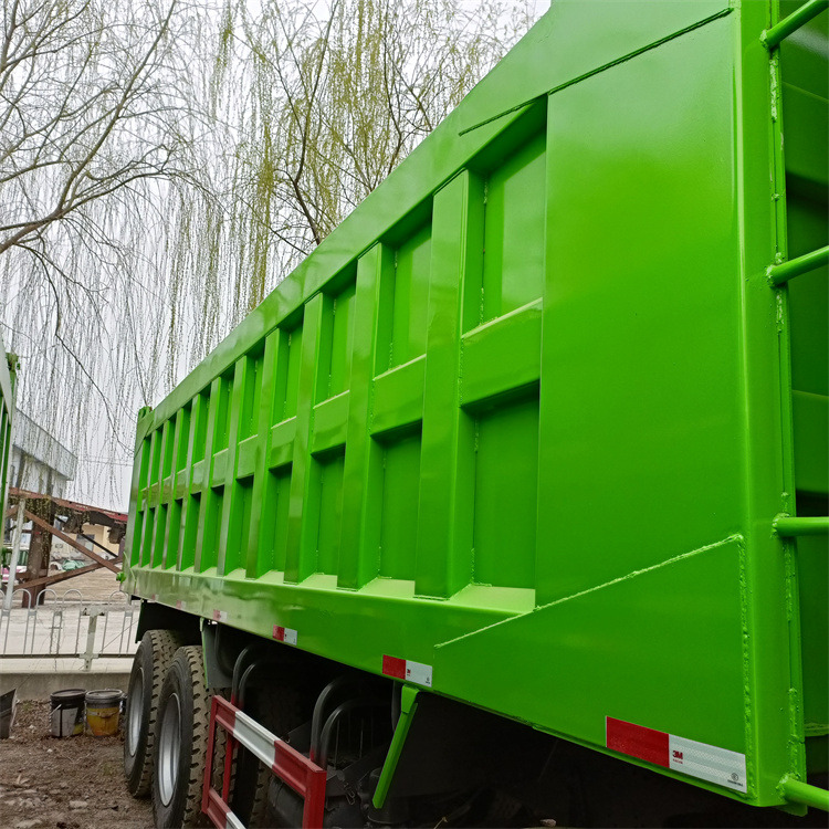 HOWO 8x4 375hp - Camião basculante: foto 3 HOWO 8x4 375hp - Camião basculante: foto 3