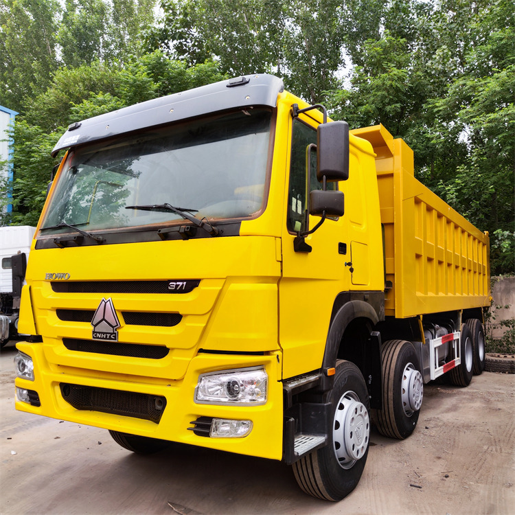 HOWO howo 8x4 371hp-Tipper - Camião basculante: foto 1 HOWO howo 8x4 371hp-Tipper - Camião basculante: foto 1