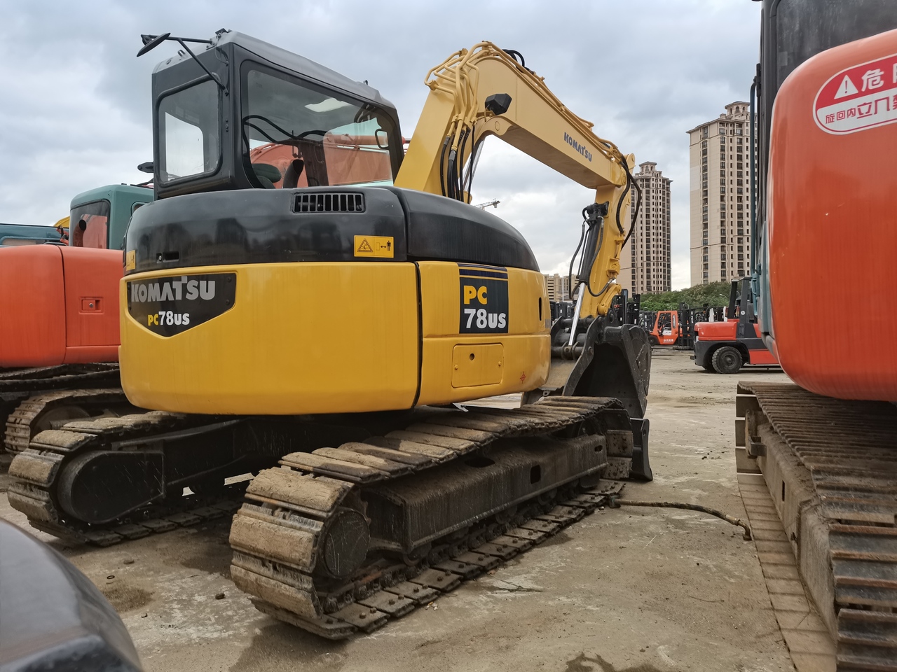 KOMATSU 78US-Mini excavator - Mini escavadeira: foto 4 KOMATSU 78US-Mini excavator - Mini escavadeira: foto 4