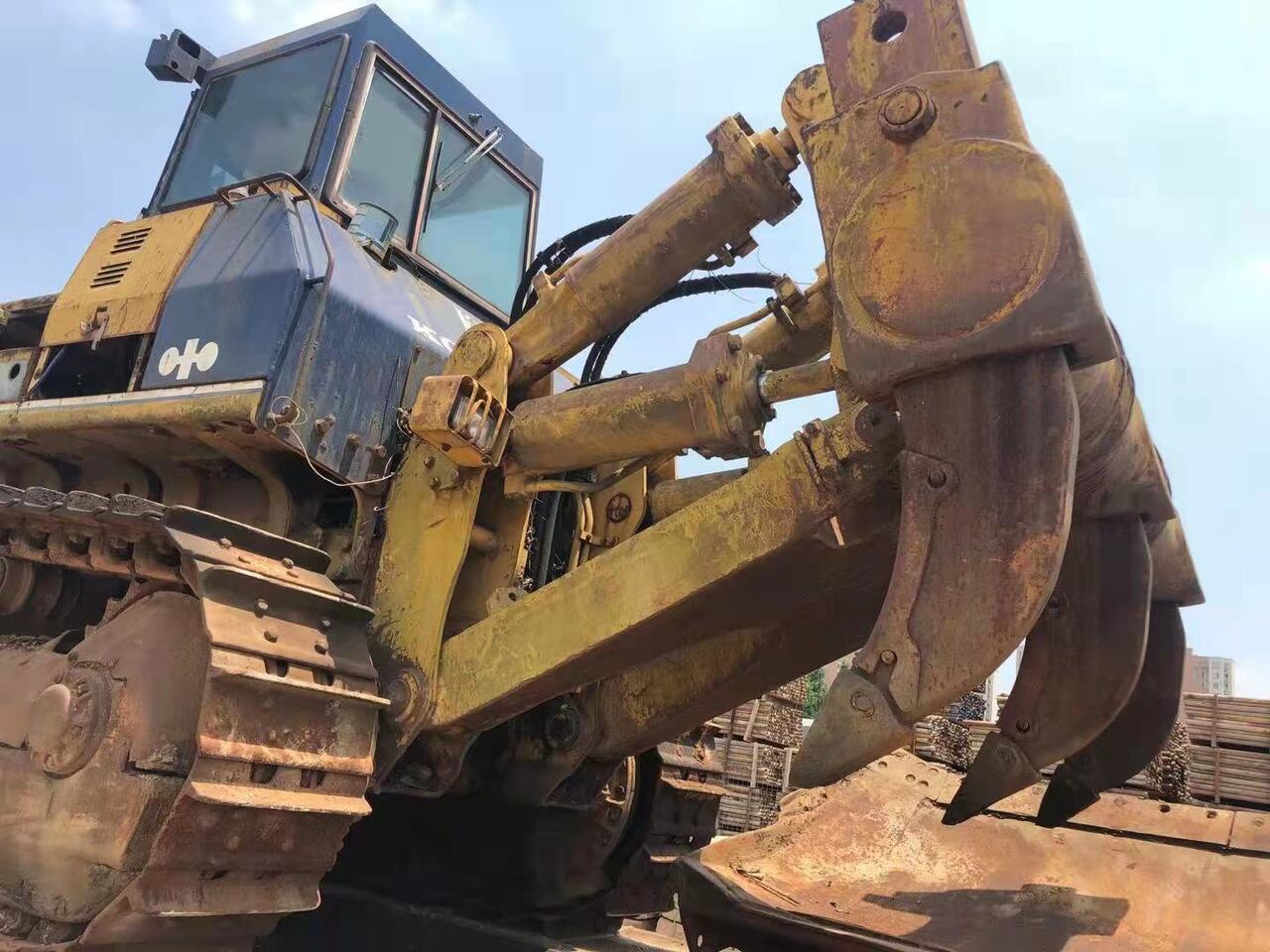 KOMATSU D155A-2 - Buldôzer: foto 2 KOMATSU D155A-2 - Buldôzer: foto 2