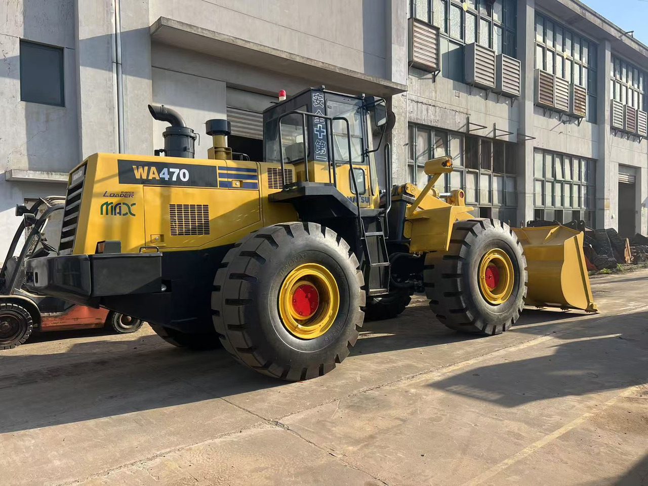 Komatsu WA470-3 - Pá carregadora de rodas: foto 4 Komatsu WA470-3 - Pá carregadora de rodas: foto 4