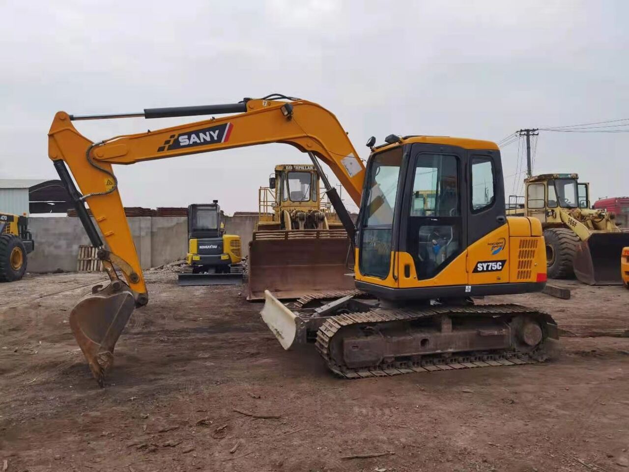 SANY SY75C - Escavadora de rastos: foto 1 SANY SY75C - Escavadora de rastos: foto 1