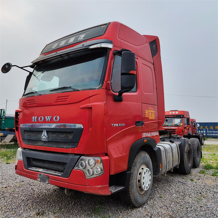 HOWO HOWO T7H-540 tractors - Tractor: foto 1 HOWO HOWO T7H-540 tractors - Tractor: foto 1
