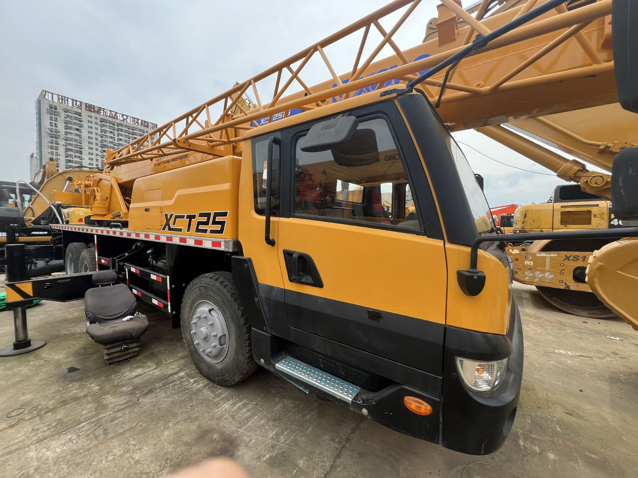 XCMG QY25K - Guindaste: foto 2 XCMG QY25K - Guindaste: foto 2