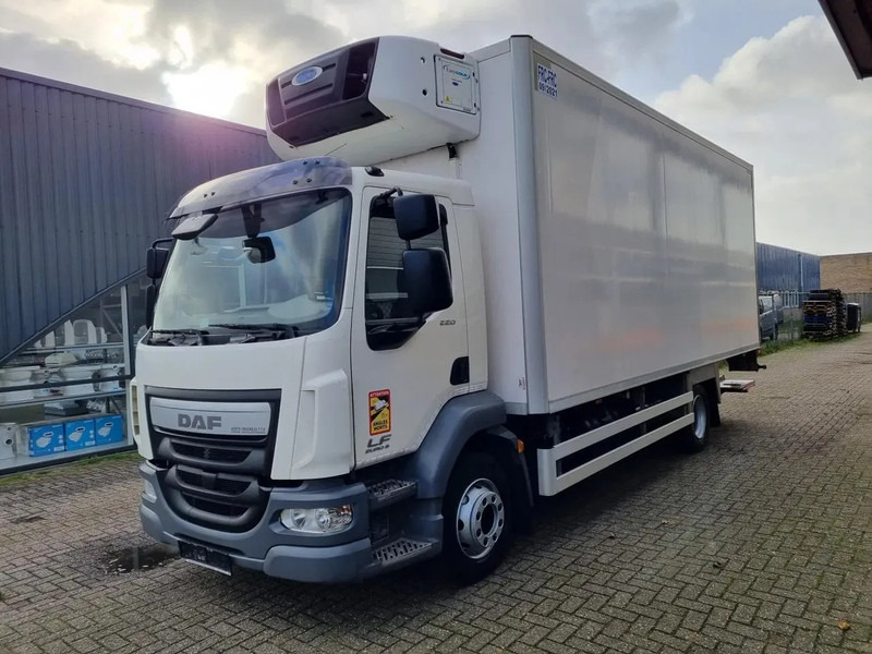 DAF LF 220 Kuhlkoffer/Carrier Supra 850MT / LBW/ EURO 6 / BITEMP - Camião frigorífico: foto 4 DAF LF 220 Kuhlkoffer/Carrier Supra 850MT / LBW/ EURO 6 / BITEMP - Camião frigorífico: foto 4