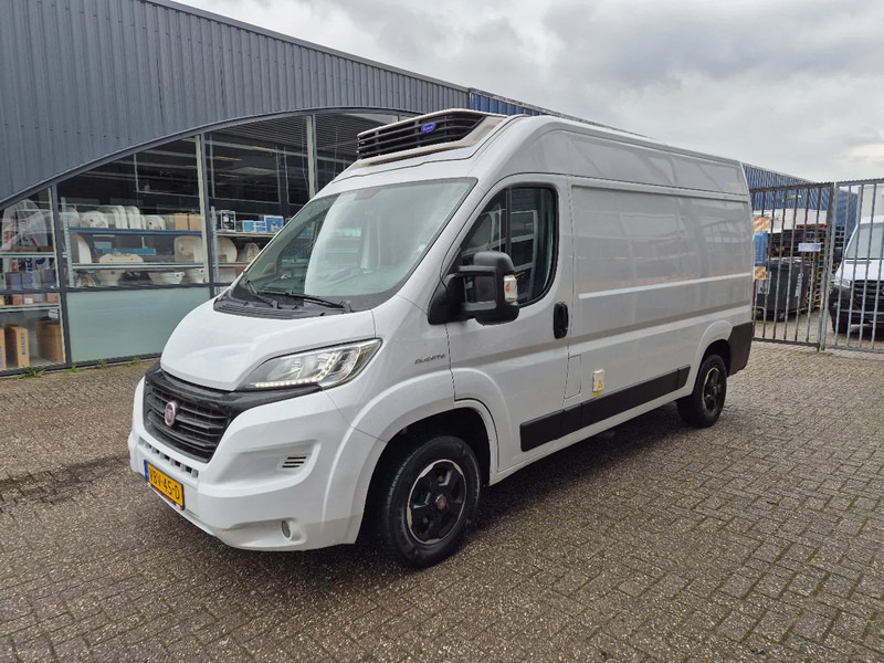 Fiat Ducato 2.3D L2H2 Koelwagen/ Carrier Xarios 300/ Standby 230V - Carrinha frigorífica: foto 4 Fiat Ducato 2.3D L2H2 Koelwagen/ Carrier Xarios 300/ Standby 230V - Carrinha frigorífica: foto 4