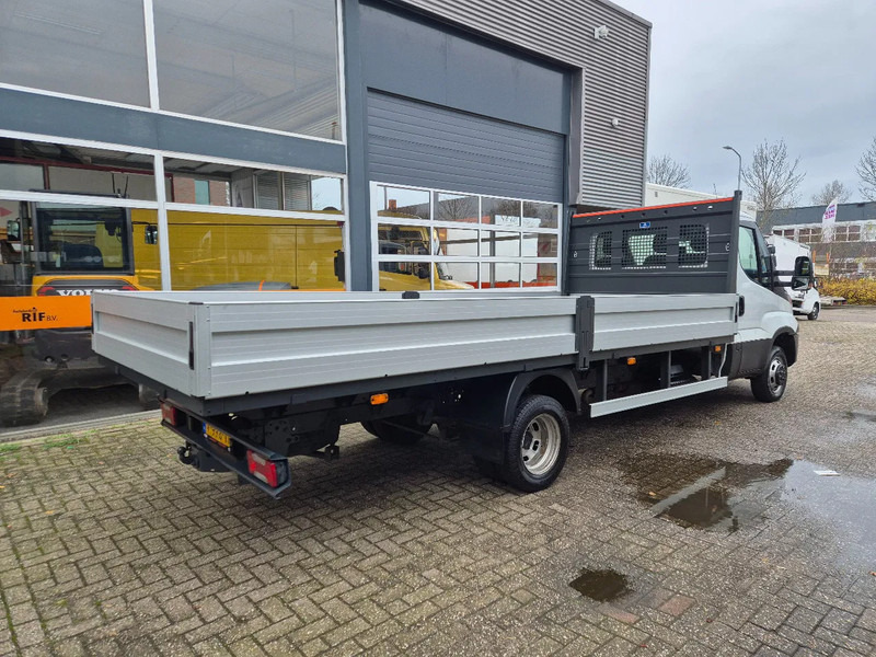 Iveco Daily 50C18 Pritsche 3.0D Euro 6 Hi-Matic GVW 3500 kg - Carrinha de caixa aberta: foto 2 Iveco Daily 50C18 Pritsche 3.0D Euro 6 Hi-Matic GVW 3500 kg - Carrinha de caixa aberta: foto 2