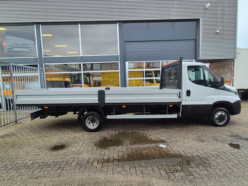 Iveco Daily 50C18 Pritsche 3.0D Euro 6 Hi-Matic GVW 3500 kg - Carrinha de caixa aberta: foto 4 Iveco Daily 50C18 Pritsche 3.0D Euro 6 Hi-Matic GVW 3500 kg - Carrinha de caixa aberta: foto 4