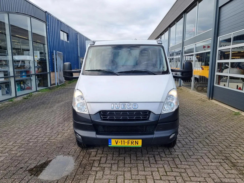 Iveco Daily 70C21 3.0D/ 204PS/ Radstand 475 cm/ Openlaadbak 4m - Carrinha de caixa aberta: foto 3 Iveco Daily 70C21 3.0D/ 204PS/ Radstand 475 cm/ Openlaadbak 4m - Carrinha de caixa aberta: foto 3