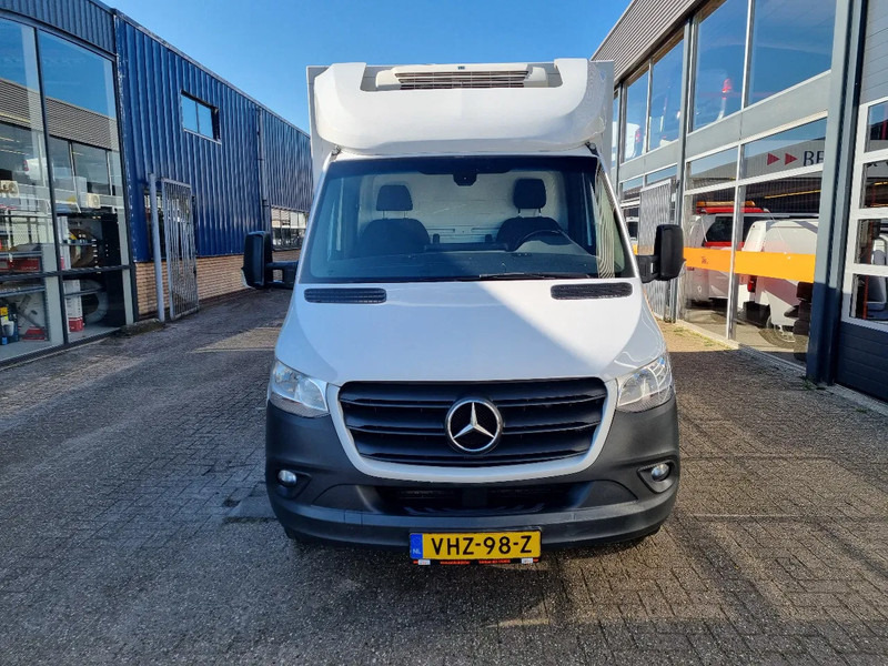 Mercedes-Benz Sprinter 316 CDI Kuhlkoffer Thermoking V300MAX Euro 6D 230V - Carrinha frigorífica: foto 3 Mercedes-Benz Sprinter 316 CDI Kuhlkoffer Thermoking V300MAX Euro 6D 230V - Carrinha frigorífica: foto 3