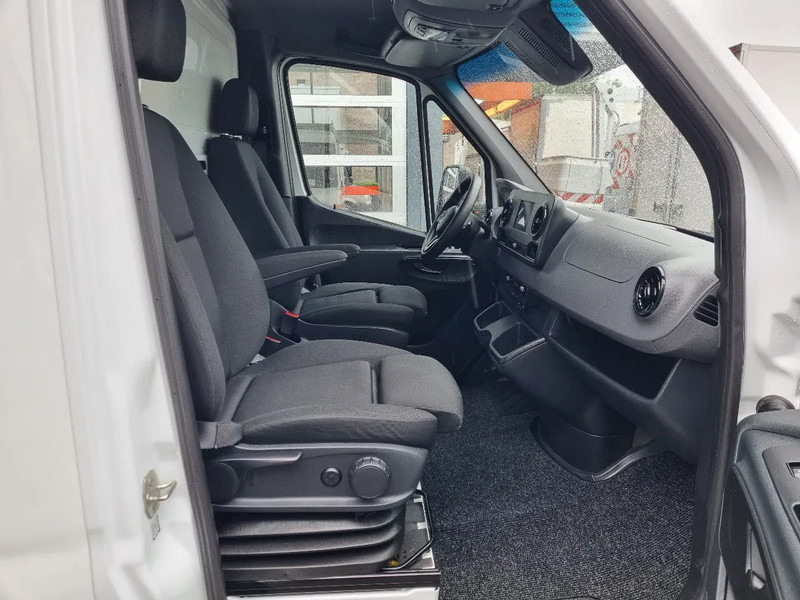 Carrinha de contentor Mercedes-Benz Sprinter 516 CDI BE Clixtar/ Webasto/ 27 KUB/ Nutzlast 3.3T/ 73691: foto 8 Carrinha de contentor Mercedes-Benz Sprinter 516 CDI BE Clixtar/ Webasto/ 27 KUB/ Nutzlast 3.3T/ 73691: foto 8