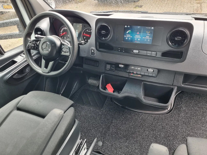 Carrinha de contentor Mercedes-Benz Sprinter 516 CDI BE Clixtar/ Webasto/ 27 KUB/ Nutzlast 3.3T/ 73691: foto 6 Carrinha de contentor Mercedes-Benz Sprinter 516 CDI BE Clixtar/ Webasto/ 27 KUB/ Nutzlast 3.3T/ 73691: foto 6