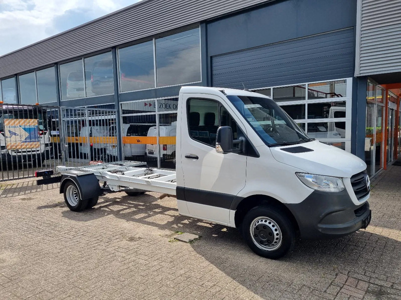 Mercedes-Benz Sprinter 516 CDI Chassis Cabine 4.33 WB GVW 3500 kg Euro 6 - Carrinha de caixa aberta: foto 1 Mercedes-Benz Sprinter 516 CDI Chassis Cabine 4.33 WB GVW 3500 kg Euro 6 - Carrinha de caixa aberta: foto 1