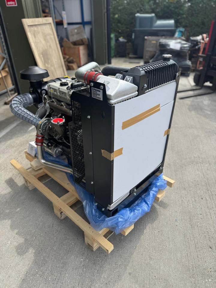 New Perkins 1104D-E44TA NR Build Generating Set with Radiator - Motor: foto 2 New Perkins 1104D-E44TA NR Build Generating Set with Radiator - Motor: foto 2