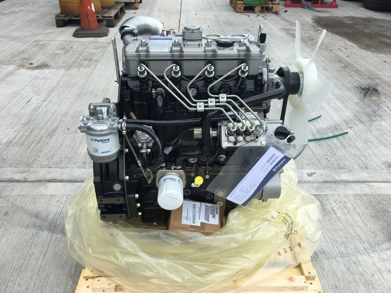 Perkins 404D-22T - Motor por Retroescavadeira: foto 1 Perkins 404D-22T - Motor por Retroescavadeira: foto 1