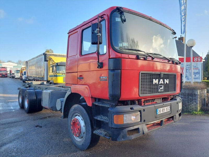 MAN 26.463 6X4 CHASSIS - Camião chassi: foto 2 MAN 26.463 6X4 CHASSIS - Camião chassi: foto 2