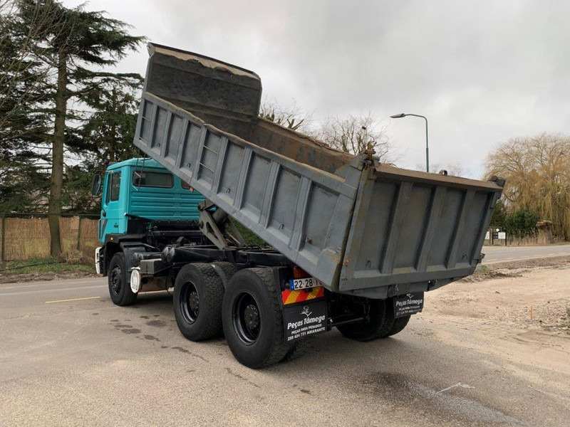 MAN 33.372 6X4 KIPPER MANUAL ZF GEARBOX - Camião basculante: foto 4 MAN 33.372 6X4 KIPPER MANUAL ZF GEARBOX - Camião basculante: foto 4