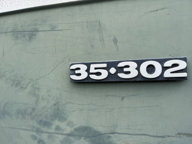 MAN 35.302 8x4 FULL STEEL SPRING MANUAL ZF GEARBOX !!! 6 CILINDER !!! - Camião betoneira: foto 5 MAN 35.302 8x4 FULL STEEL SPRING MANUAL ZF GEARBOX !!! 6 CILINDER !!! - Camião betoneira: foto 5