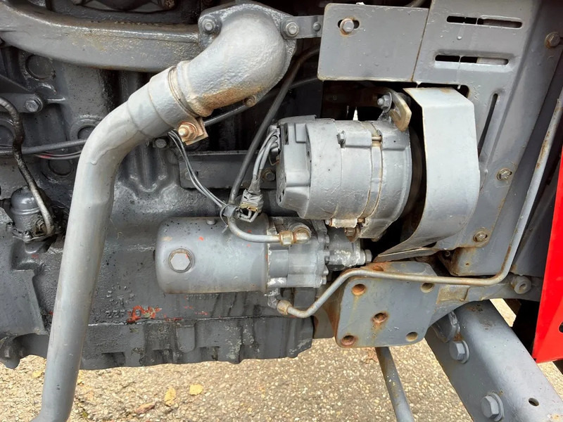 Massey Ferguson 265 MF 265 4x2 tractor - Trator: foto 3 Massey Ferguson 265 MF 265 4x2 tractor - Trator: foto 3