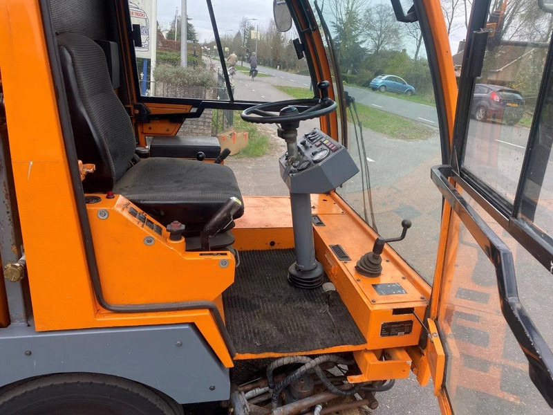 Nilfisk MFH2200 SWEEPER MFH 2200 CLEANER - Varredora industrial: foto 4 Nilfisk MFH2200 SWEEPER MFH 2200 CLEANER - Varredora industrial: foto 4
