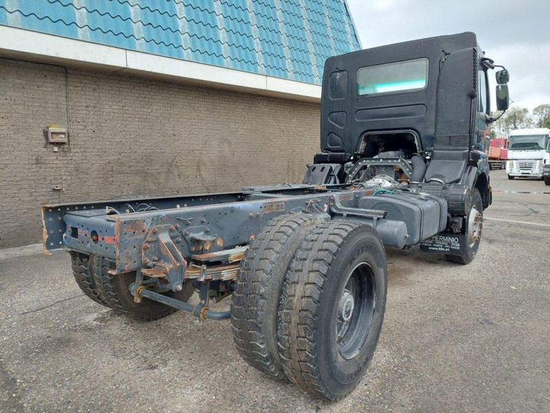 Renault Kerax 270 DCI FULL STEEL SPRING BIG AXLE - Camião chassi: foto 3 Renault Kerax 270 DCI FULL STEEL SPRING BIG AXLE - Camião chassi: foto 3