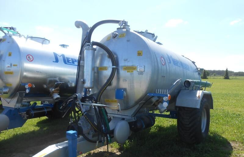 MEPROZET Güllefässer/ Slurry tank/ Beczkowóz T-528/5 (PN60/3) - Cisterna de chorume: foto 1 MEPROZET Güllefässer/ Slurry tank/ Beczkowóz T-528/5 (PN60/3) - Cisterna de chorume: foto 1