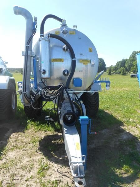 MEPROZET Güllefässer/ Slurry tank/ Beczkowóz T-528/5 (PN60/3) - Cisterna de chorume: foto 2 MEPROZET Güllefässer/ Slurry tank/ Beczkowóz T-528/5 (PN60/3) - Cisterna de chorume: foto 2