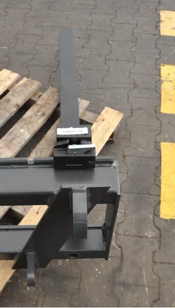 METAL-TECHNIK Paleciak / Frame with pallet forks - Garfos por Camião: foto 1 METAL-TECHNIK Paleciak / Frame with pallet forks - Garfos por Camião: foto 1