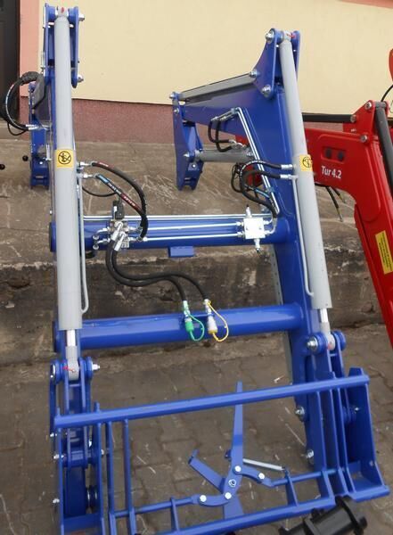 Metal-Technik Frontlader für Case/ Front loader/ Ładowacz TUR - Trator: foto 1 Metal-Technik Frontlader für Case/ Front loader/ Ładowacz TUR - Trator: foto 1