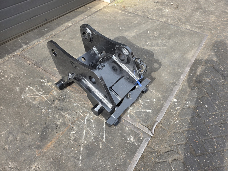 Hydr. snelwissel cw45s verachtert coupler verachtert cw45 - Acoplamento rápido por Máquina de construção: foto 2 Hydr. snelwissel cw45s verachtert coupler verachtert cw45 - Acoplamento rápido por Máquina de construção: foto 2
