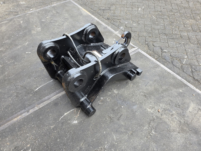 Snelwissel cw 45 cat 325 verachtert coupler cw45 - Acoplamento rápido por Máquina de construção: foto 3 Snelwissel cw 45 cat 325 verachtert coupler cw45 - Acoplamento rápido por Máquina de construção: foto 3