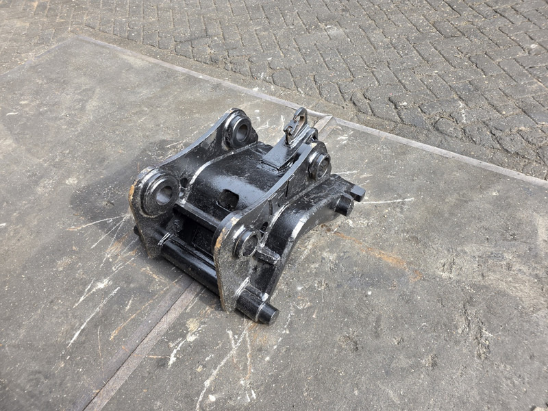 Snelwissel cw30 cw 40 verachtert coupler verachtert cw30 cw 40 - Acoplamento rápido por Máquina de construção: foto 3 Snelwissel cw30 cw 40 verachtert coupler verachtert cw30 cw 40 - Acoplamento rápido por Máquina de construção: foto 3