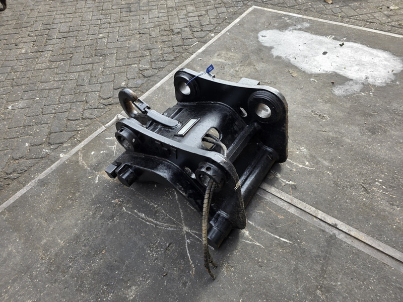 Snelwissel cw45 coupler verachtert coupler cw45 verachtert - Acoplamento rápido por Máquina de construção: foto 5 Snelwissel cw45 coupler verachtert coupler cw45 verachtert - Acoplamento rápido por Máquina de construção: foto 5
