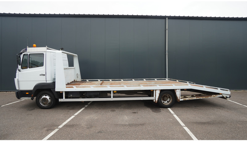 Mercedes-Benz 814 MACHINE TRANSPORTER EURO 2 409.000KM - Camião: foto 1 Mercedes-Benz 814 MACHINE TRANSPORTER EURO 2 409.000KM - Camião: foto 1