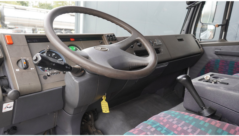 Mercedes-Benz 814 MACHINE TRANSPORTER EURO 2 409.000KM - Camião: foto 5 Mercedes-Benz 814 MACHINE TRANSPORTER EURO 2 409.000KM - Camião: foto 5