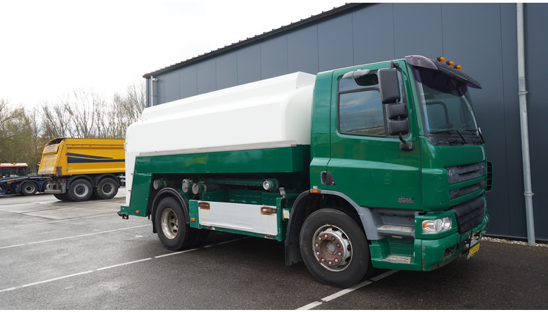 DAF 75.250 FUEL TANK TRUCK 11.300LTR 783.400KM - Caminhão tanque: foto 4 DAF 75.250 FUEL TANK TRUCK 11.300LTR 783.400KM - Caminhão tanque: foto 4